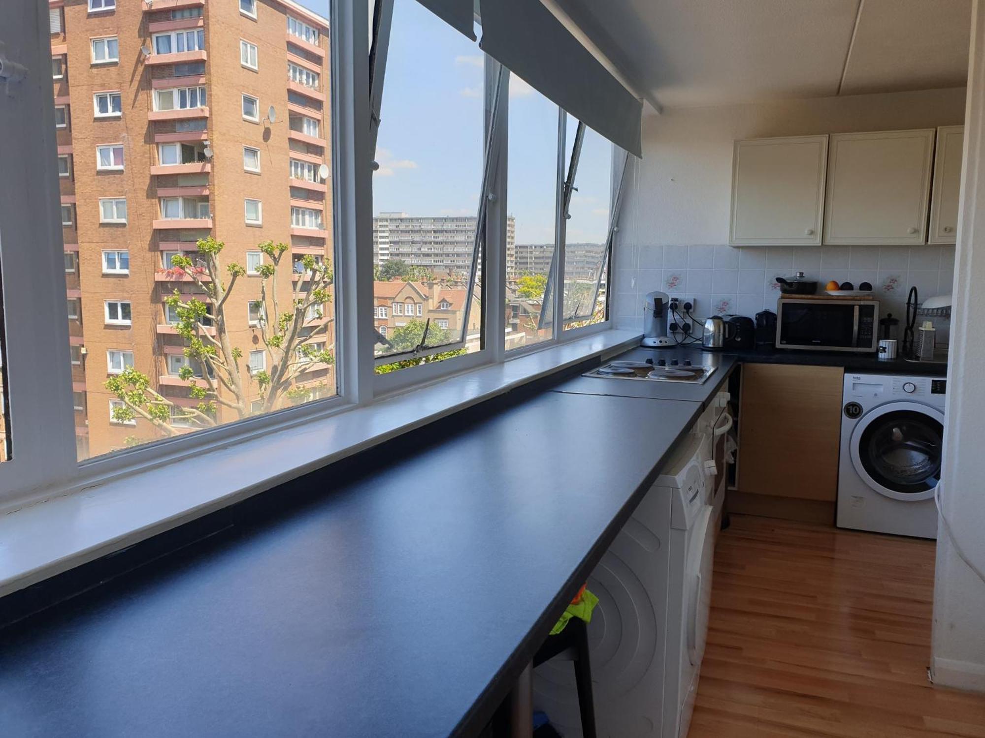 לונדון Double Room In Private Apartment מראה חיצוני תמונה