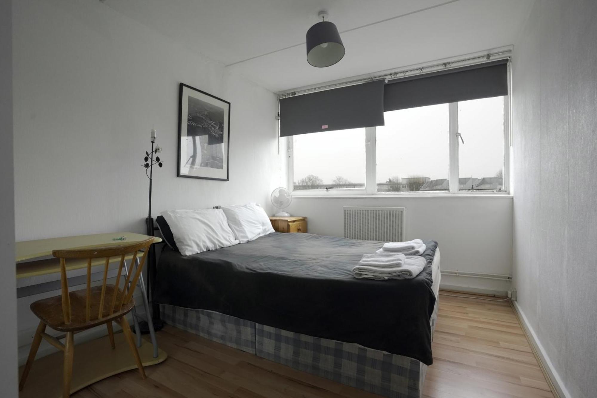 לונדון Double Room In Private Apartment מראה חיצוני תמונה